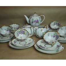 Dulevo Lilac Service with a flower on the bottom, 6/16, USSR porcelain, 1957.