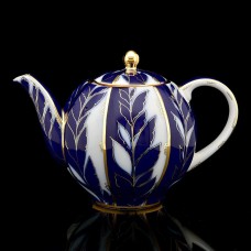 This elegant porcelain teapot 