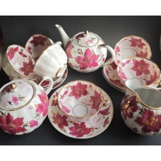 Vintage Raspberry Tulip (Raspberry Flower) tea set, Dulevo, 1957.